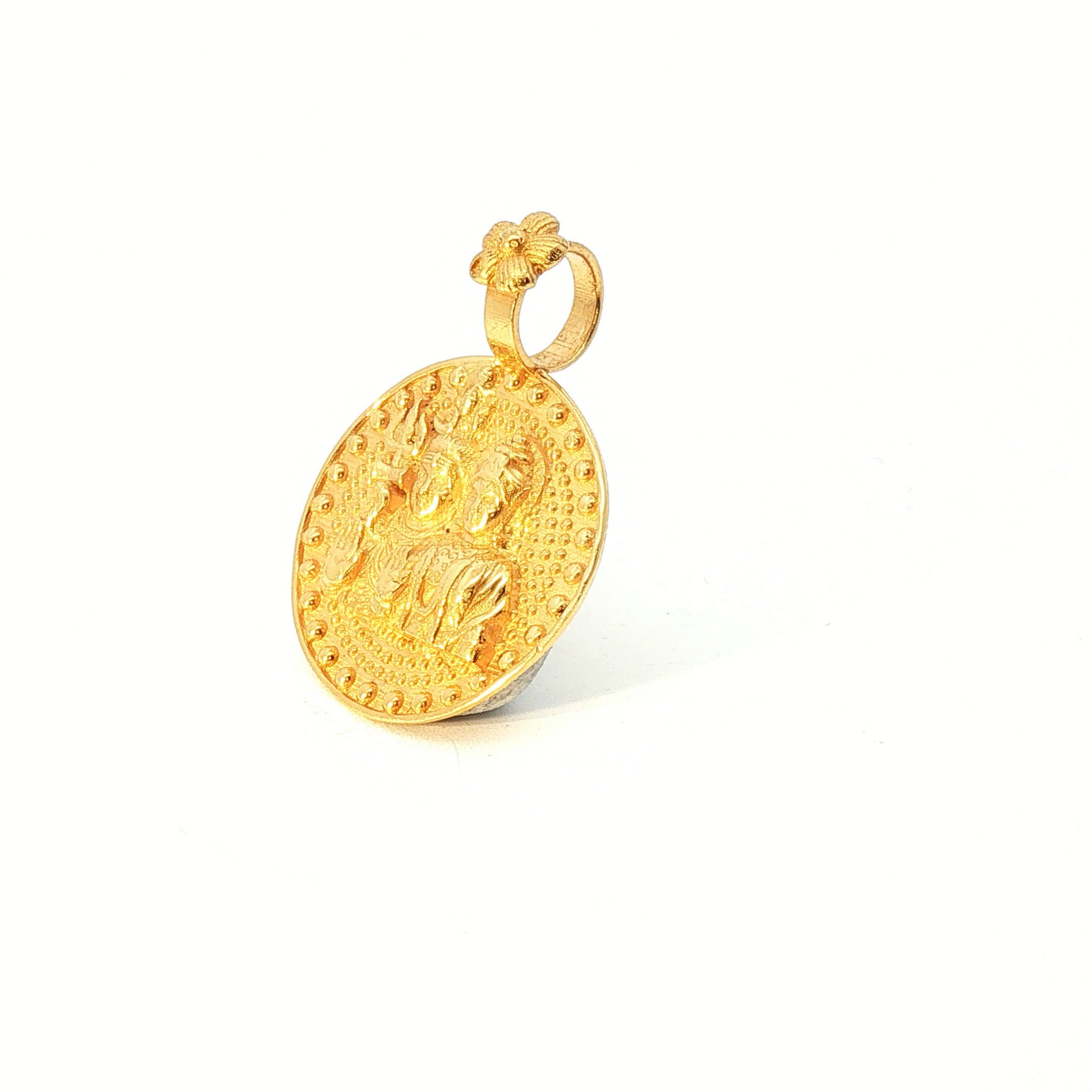 Traditional Yellow Gold Embossed Shiv Parvati Circular Pendant